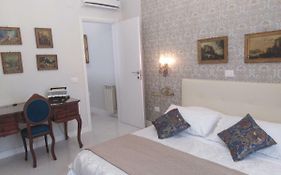 Centro Storico Maschio Angioino House