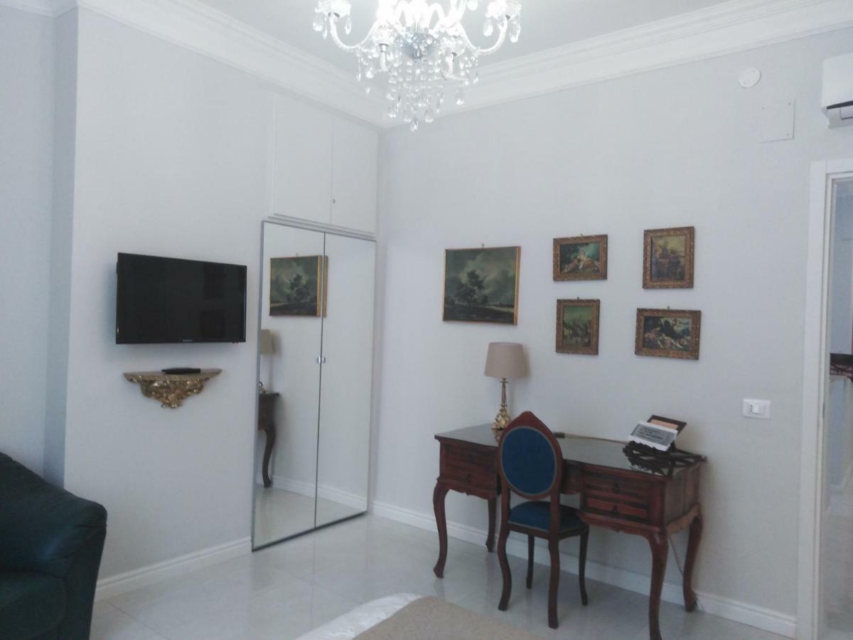 Appartement Centro Storico Maschio Angioino House à Naples Extérieur photo
